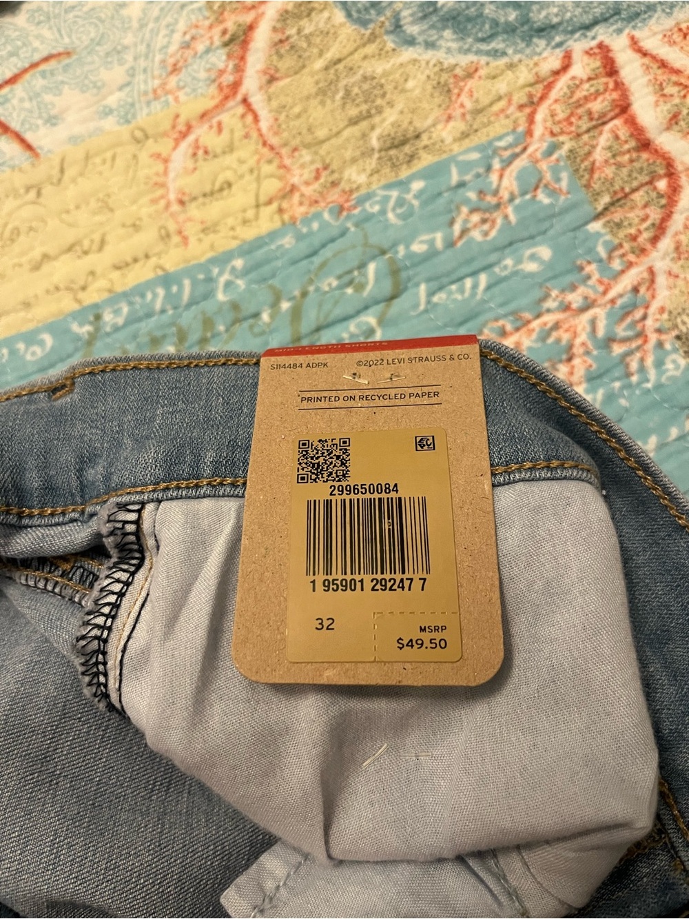 Levi's Light Blue Denim Mid-Length Shorts - Rolled Hem - Picture 9 of 12